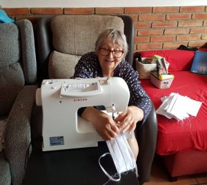 La inciativa `MASCARILLAS A GOG&Oacute;&acute; impulsada por Vicky Foods supera las 45.000 unidades fabricadas gracias a su red de voluntarios, Vicky Foods - grupo de alimentaci&oacute;n: Dulcesol, HnosJuan y Be Plus